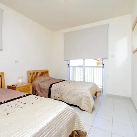 Beautiful With Private Pool, 1231 *